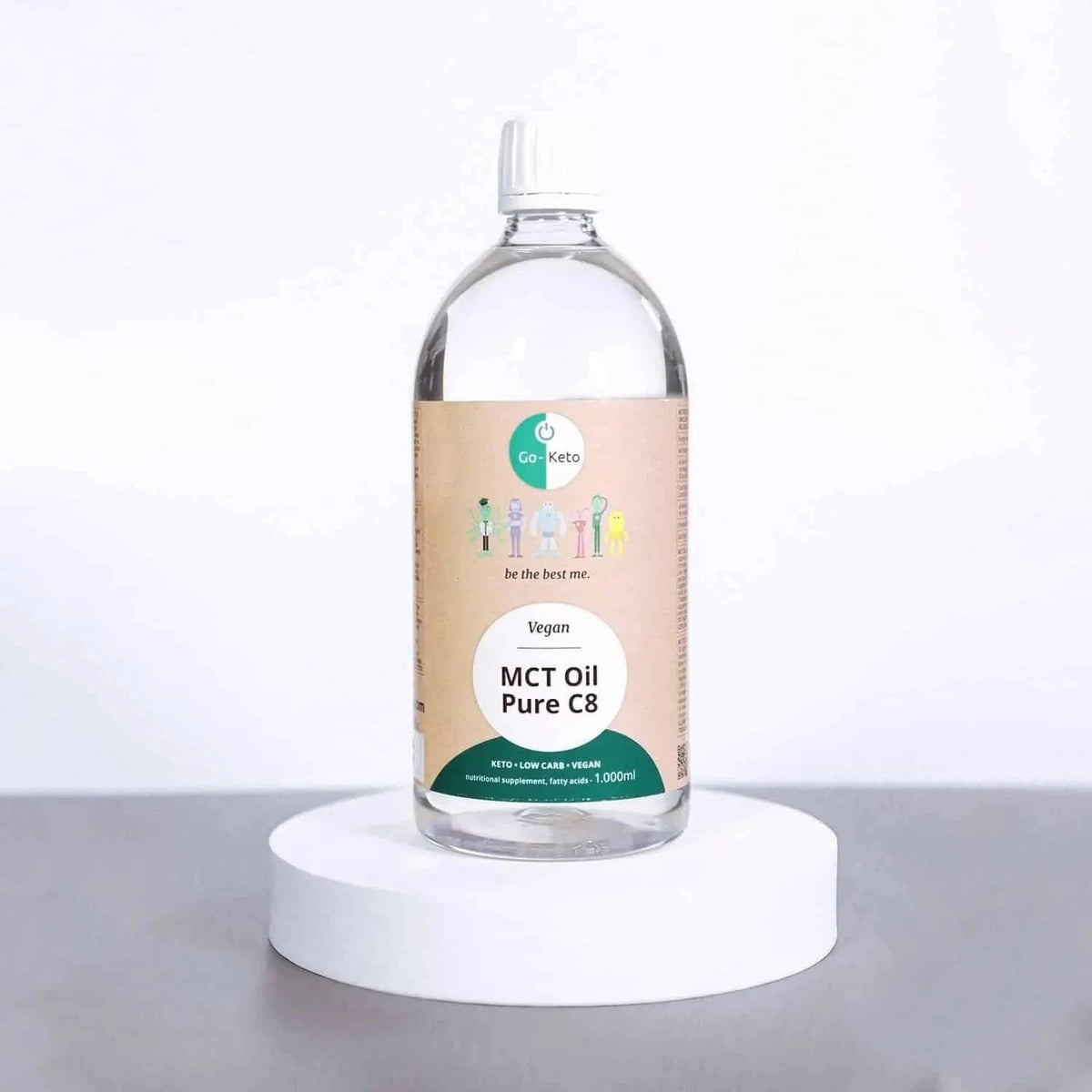 Klar PET-flaske med 1000 ml Go-Keto MCT Oil Pure C8, vegansk, nøytral smak og designet for keto- og lavkarbokosthold.