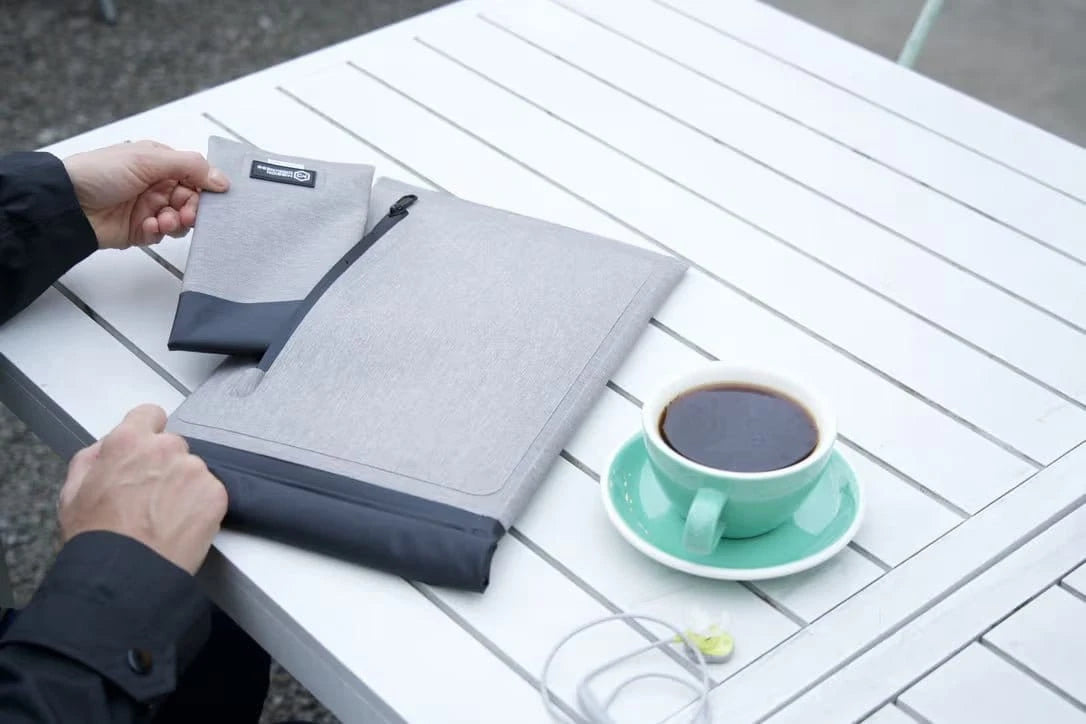 Mission Darkness ™ Dry Shield Faraday vanntett telefonhylse - Uno Vita AS