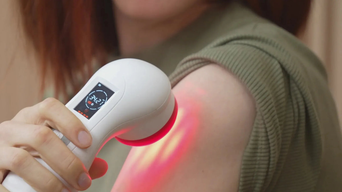 PowerCure Pro Laser – Handheld 808 nm and 650 nm Low - Level Laser for Photobiomodulation - Uno Vita AS