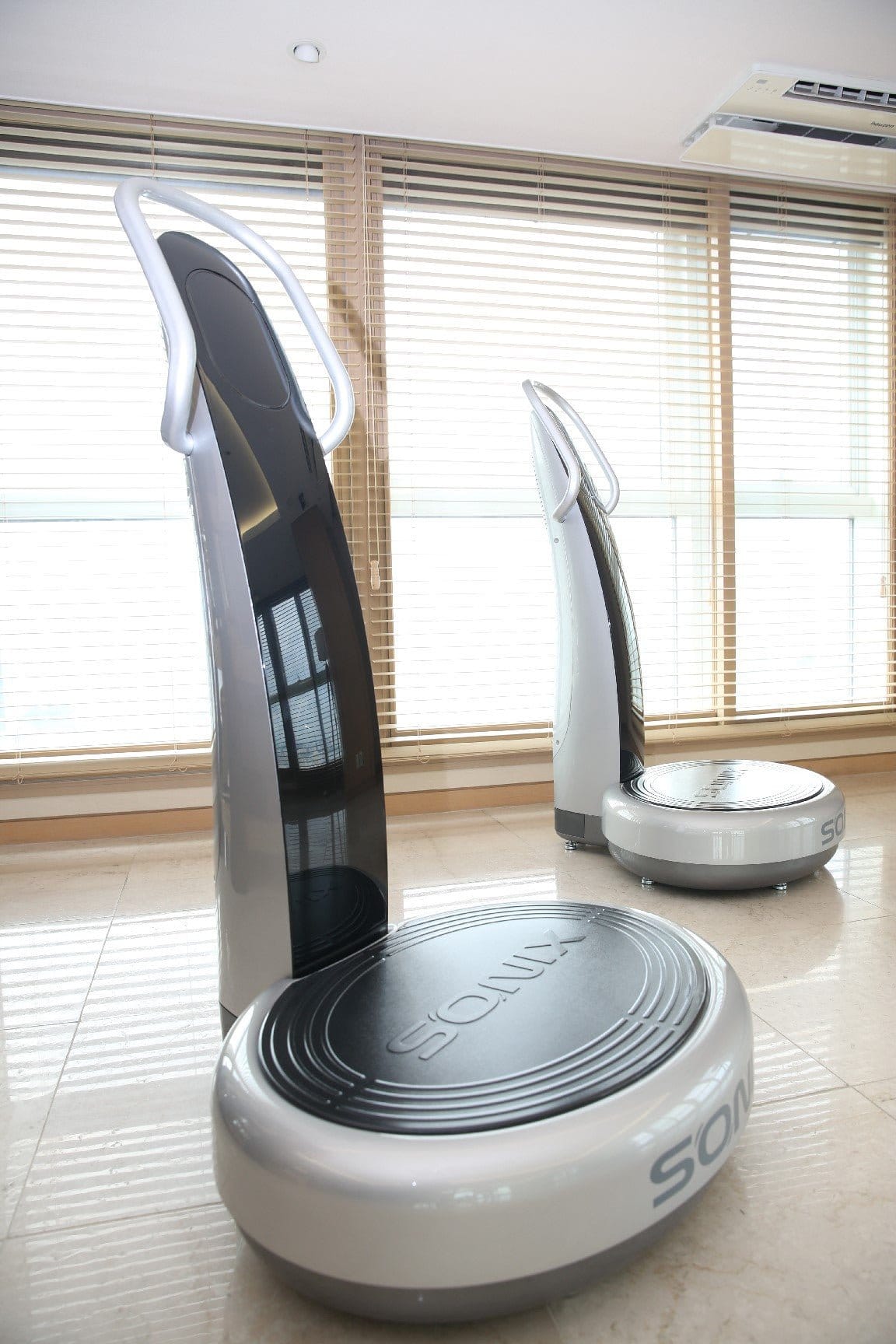 VibraSonic SonicWave Standing Vibration Platform - Advanced full-body stimulation - Uno Vita AS