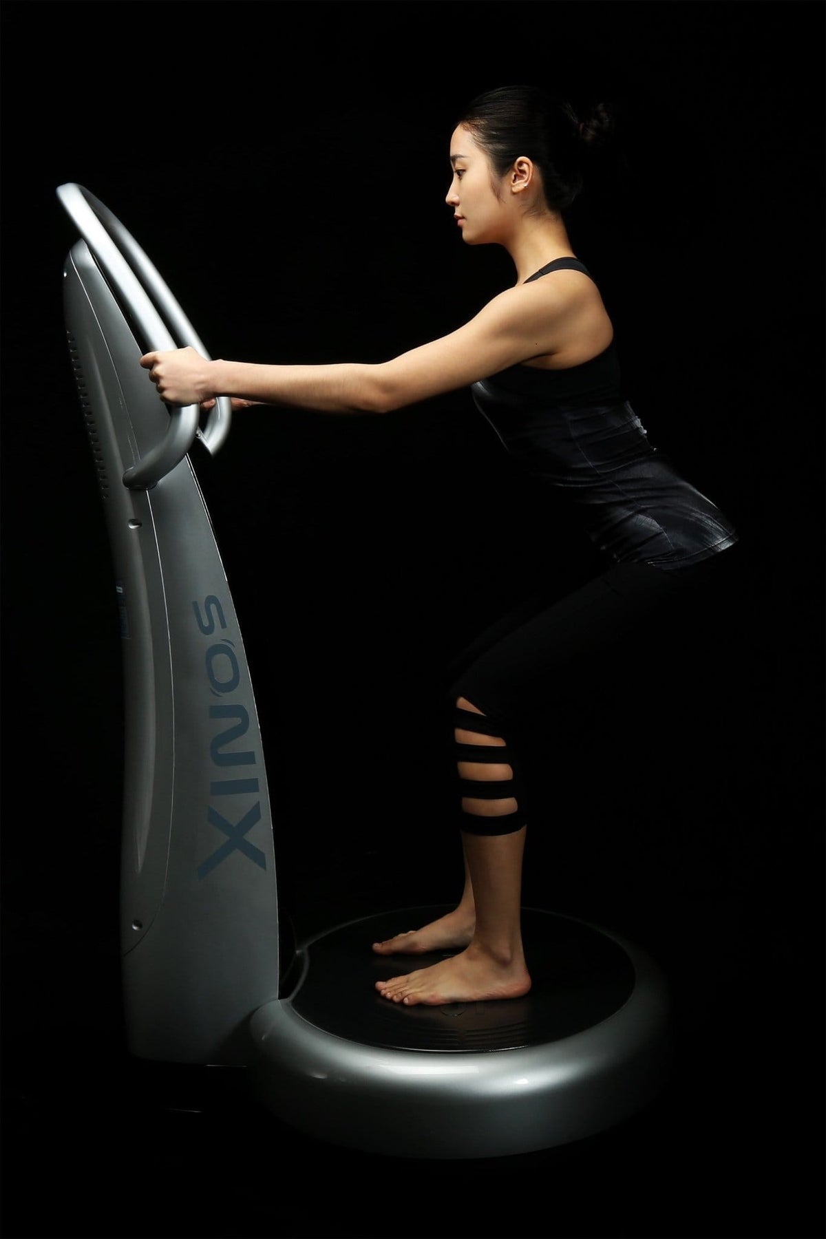 VibraSonic SonicWave Standing Vibration Platform - Advanced full-body stimulation - Uno Vita AS