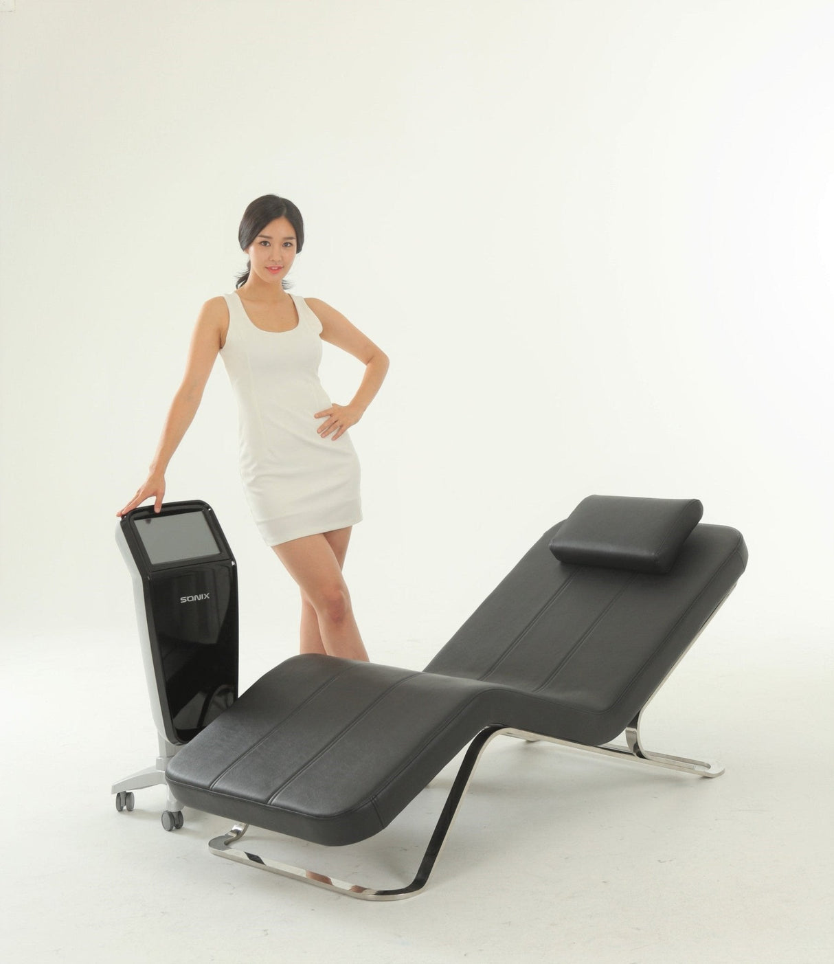 SonicWave SW-VR14: Cutting-edge vibroacoustic therapy chair for relaxation and well-being - Uno Vita AS