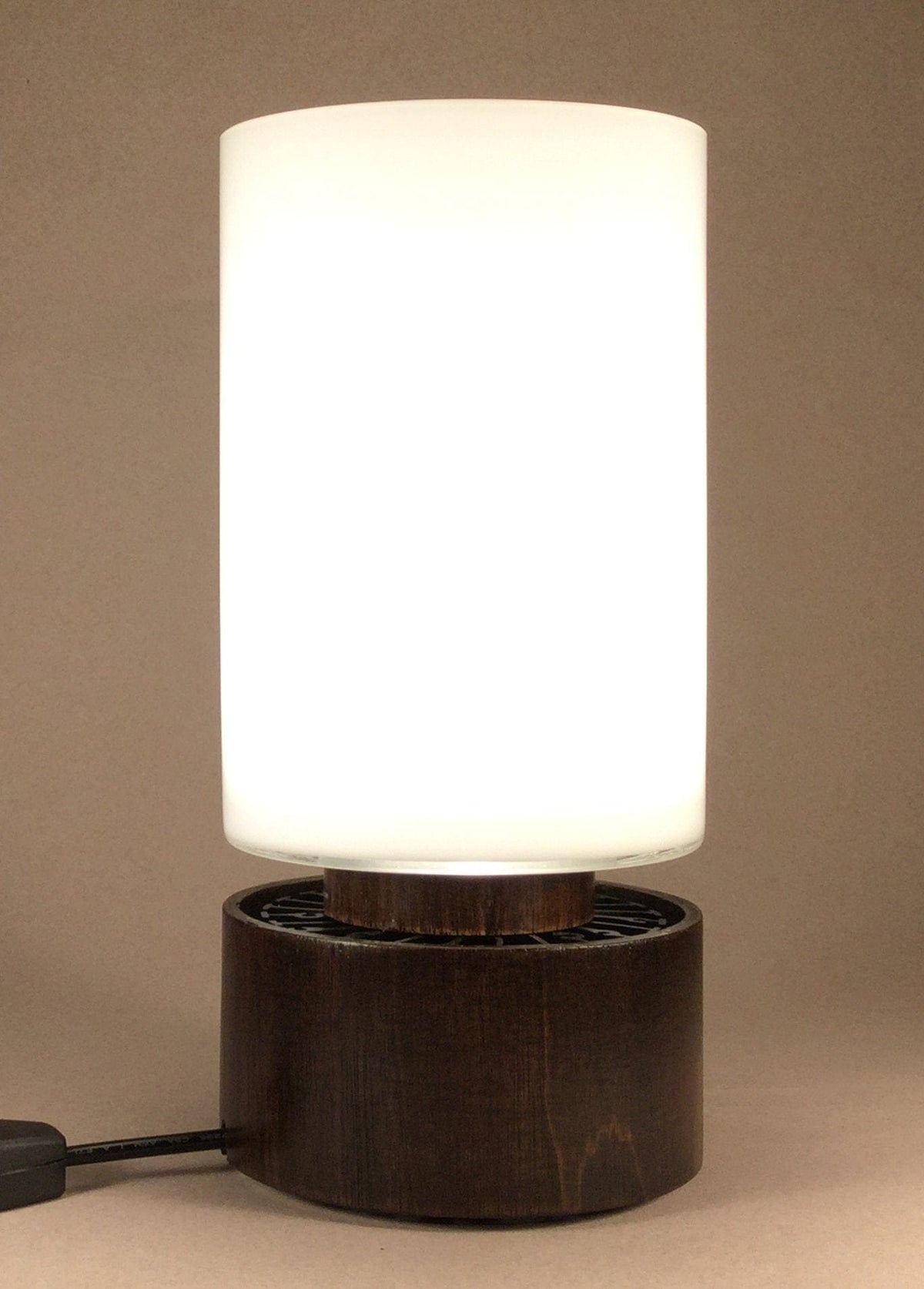 Sunshine in a Bottle (Walnut) - Uno Vita AS