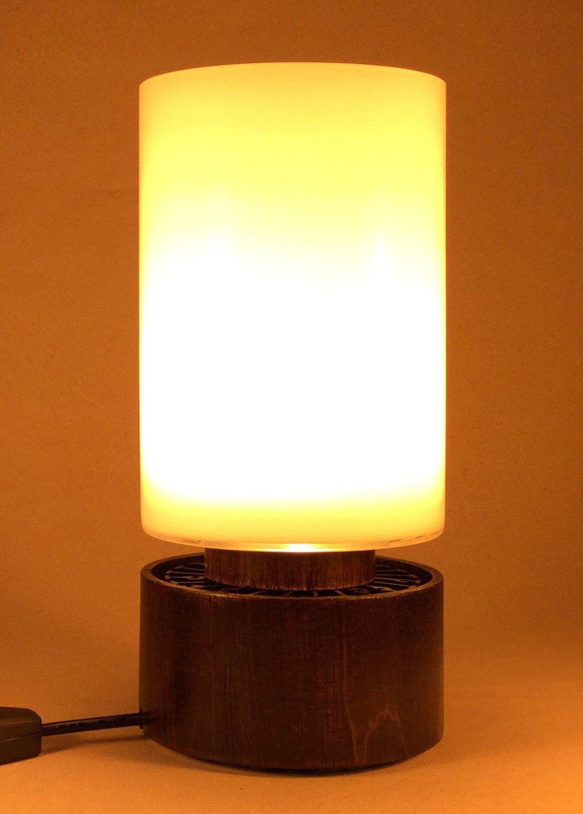 Sunshine in a Bottle (Walnut) - Uno Vita AS