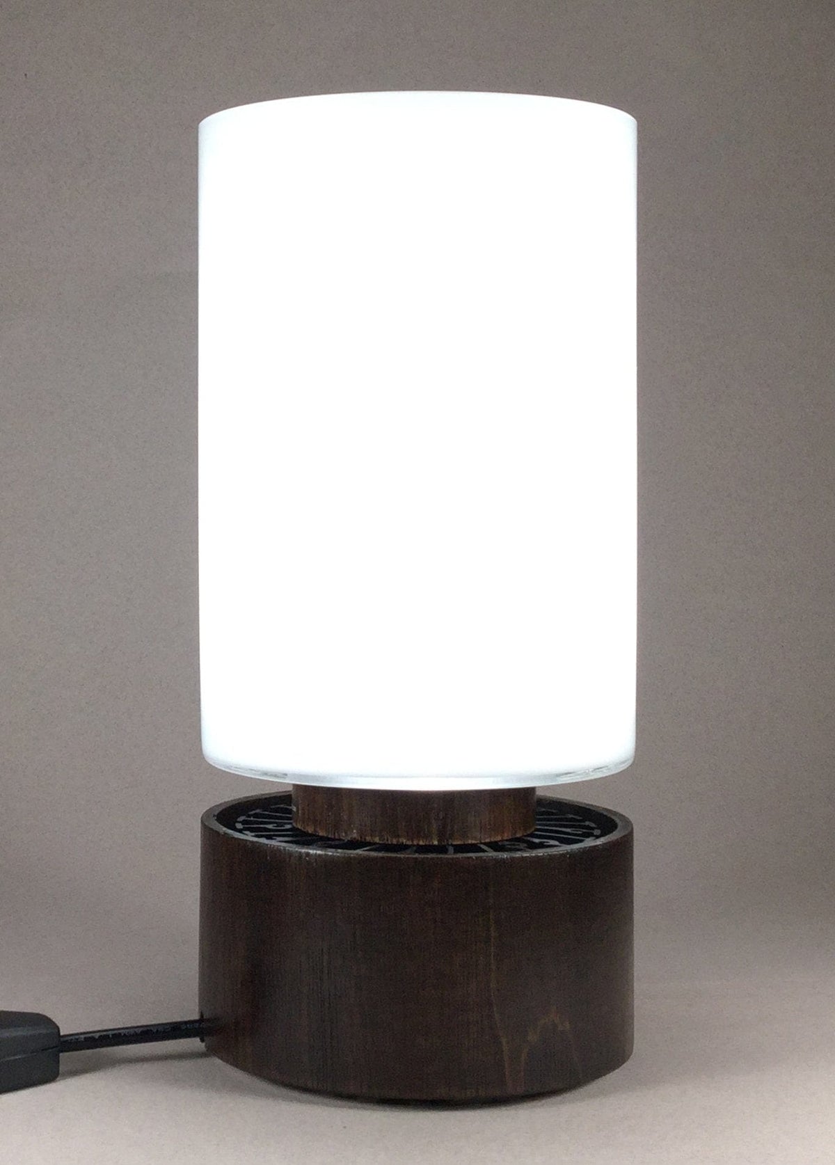 Sunshine in a Bottle (Walnut) - Uno Vita AS