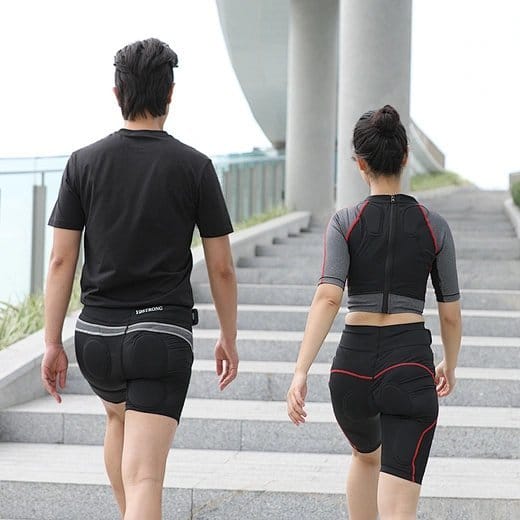 Uno Vita EMS bekkenbunnsshorts for kvinner med integrerte elektroder og bærbar styreenhet for målrettet EMS-trening