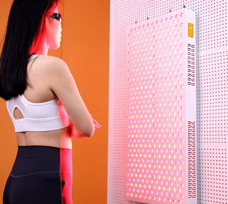 Uno Vita's RLPRO600 LED Therapy Light (full spectrum red light therapy) - Uno Vita AS
