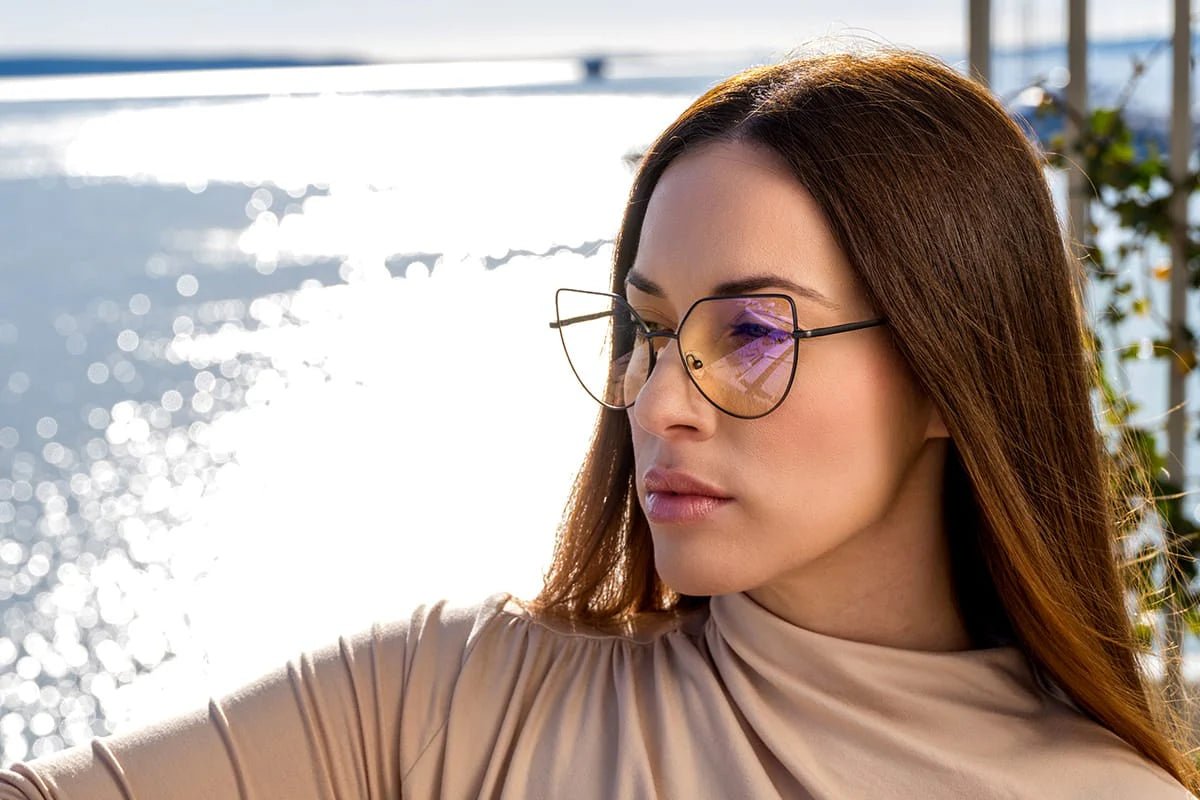 Tesla Hyperlight Eyewear Butterfly 2 Indoor - Uno Vita AS