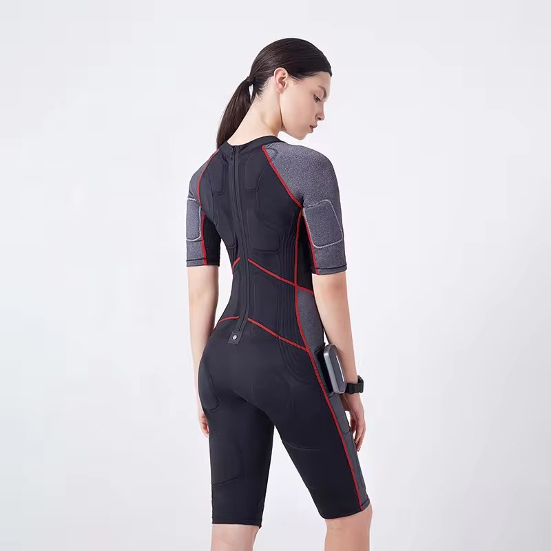 Uno Vita`s EMS - treningsdrakt (kvinnelig versjon) - Uno Vita AS