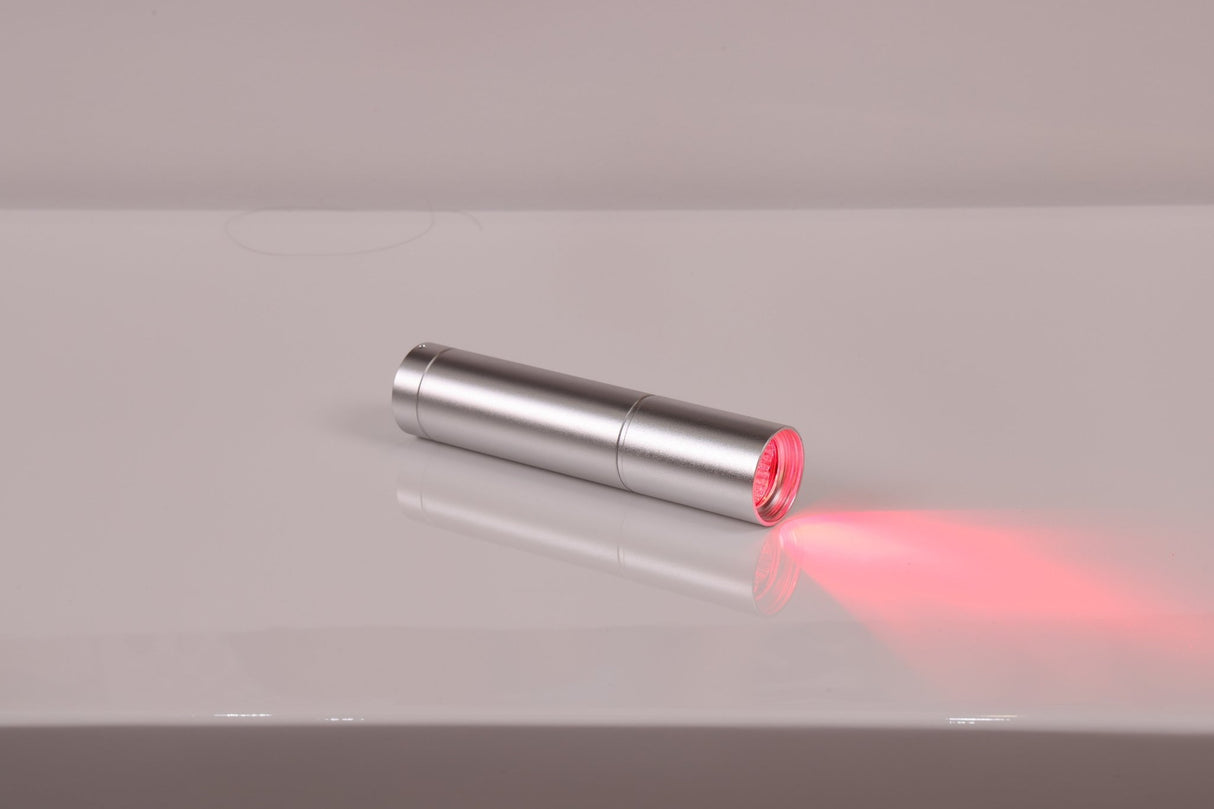 Uno Vita's Light Therapy Handheld Flashlight Torch (5 wavelengths) - Uno Vita AS